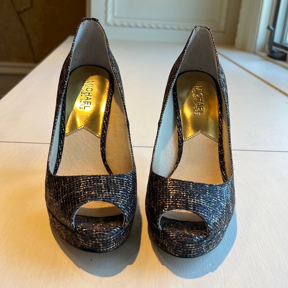 MK heels